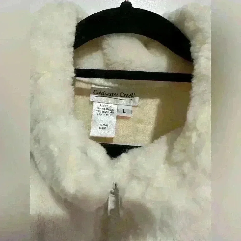 Size Large Coldwater Creek Off White Vest-Lined-Zip Front-Faux Fur Pattern - Picture 3 of 4